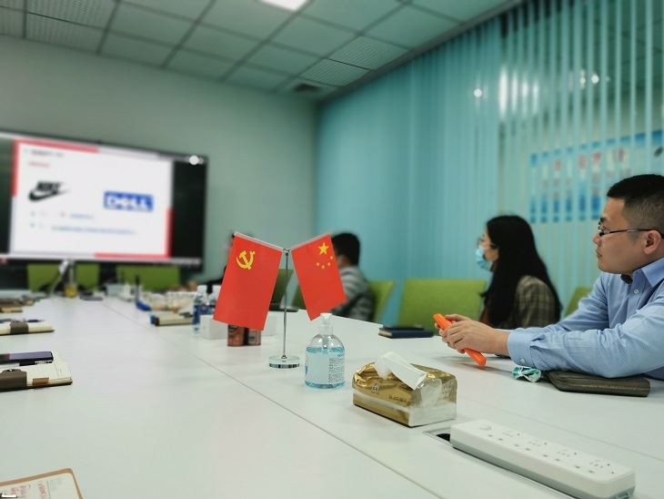 d8d6800e5a1fc3091efd84c7a9ec34a d8d6800e5a1fc3091efd84c7a9ec34a