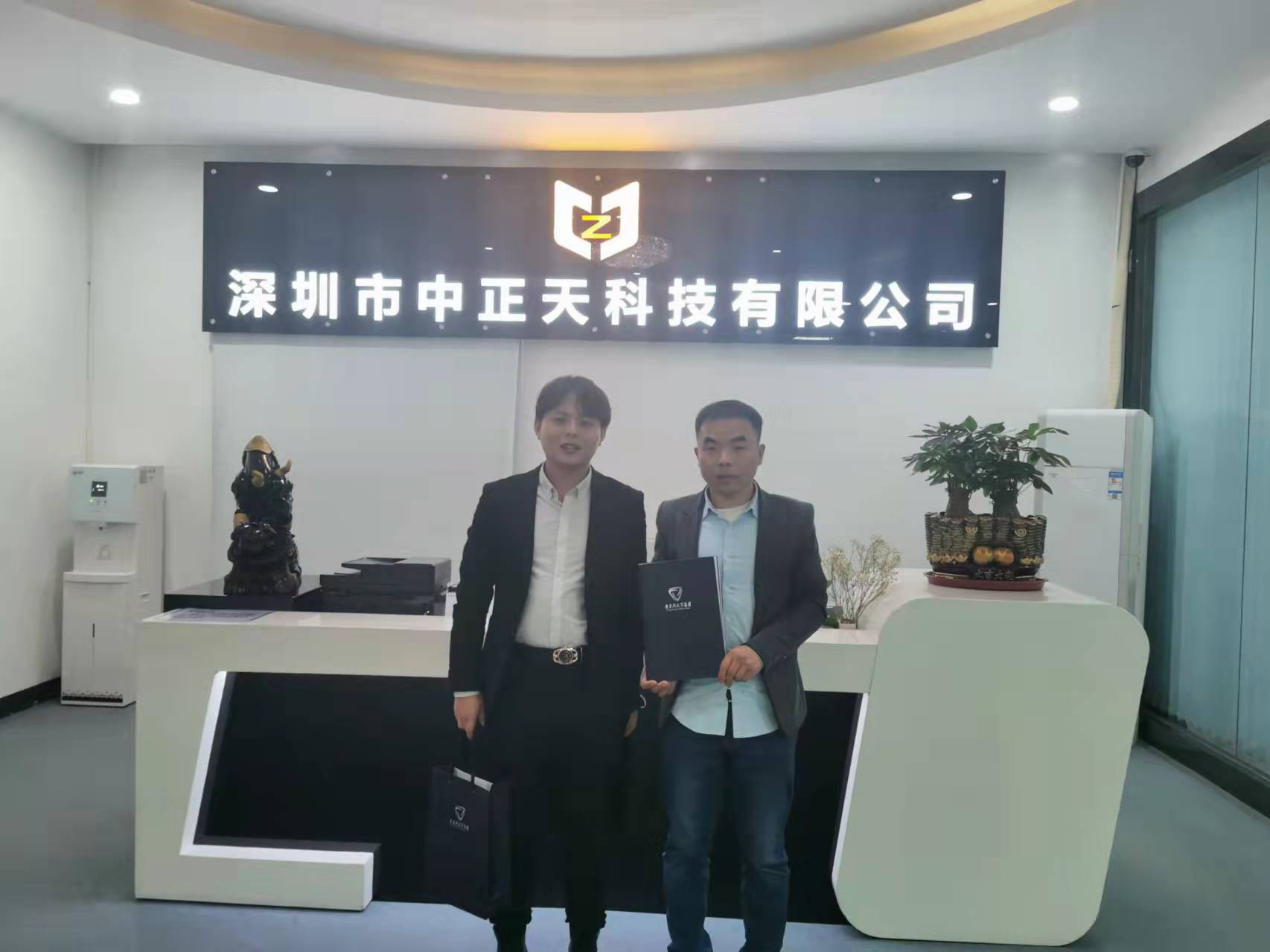 ab3c365995cf87cd93412956125d7e6